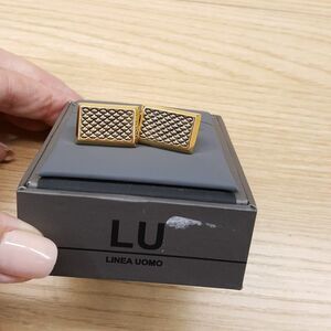 LINEA UOMO Mens Gold Rectangle Cufflinks Textured Grid Cuff Links